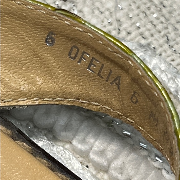 EUC Brighton Ofelia Patent Leather Sandals - Picture 5 of 10